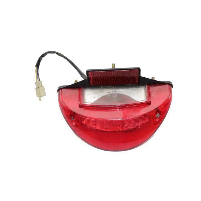 Feu arriere GENERIC CRACKER 50 2006 - 2016