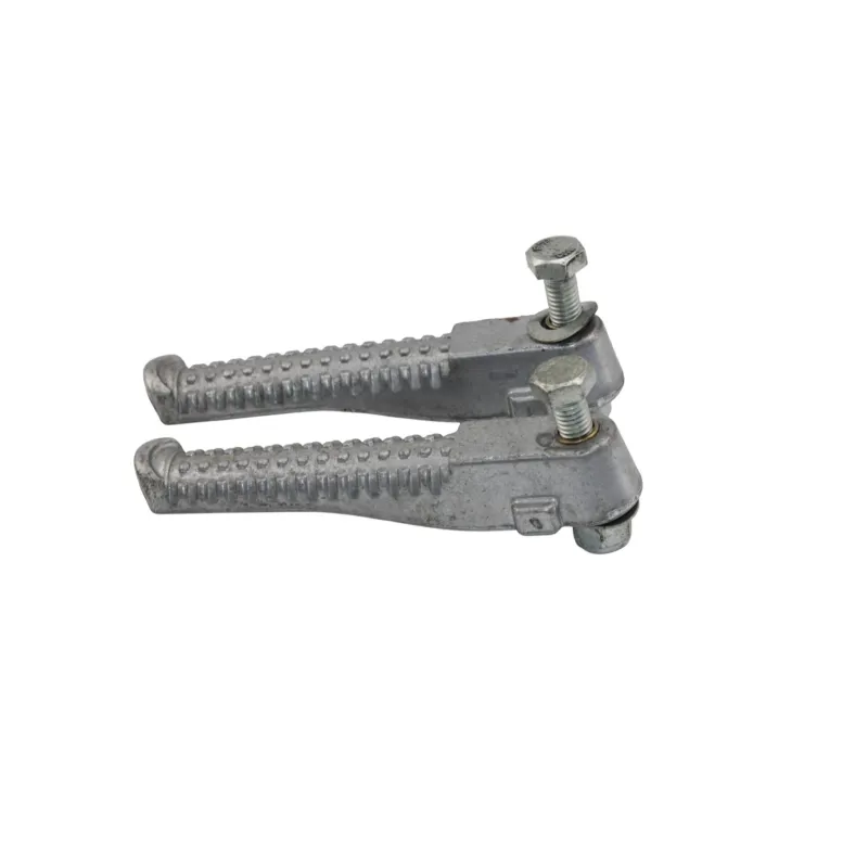 Repose pieds arriere droit PEUGEOT TREKKER 50 2008 - 2014
