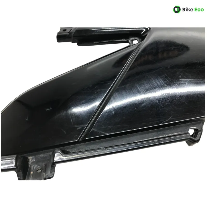 Cache lateral gauche GILERA GP 800 2007-2011