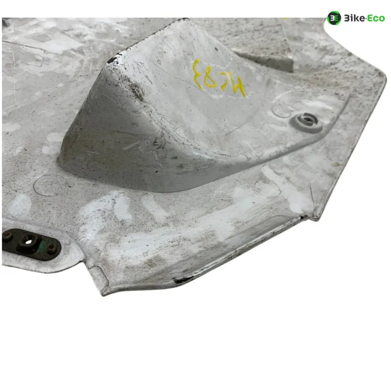 Cache flanc de carenage gauche SUZUKI RG 125 F 1992-1996 GAMMA