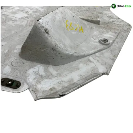 Cache flanc de carenage gauche SUZUKI RG 125 F 1992-1996 GAMMA