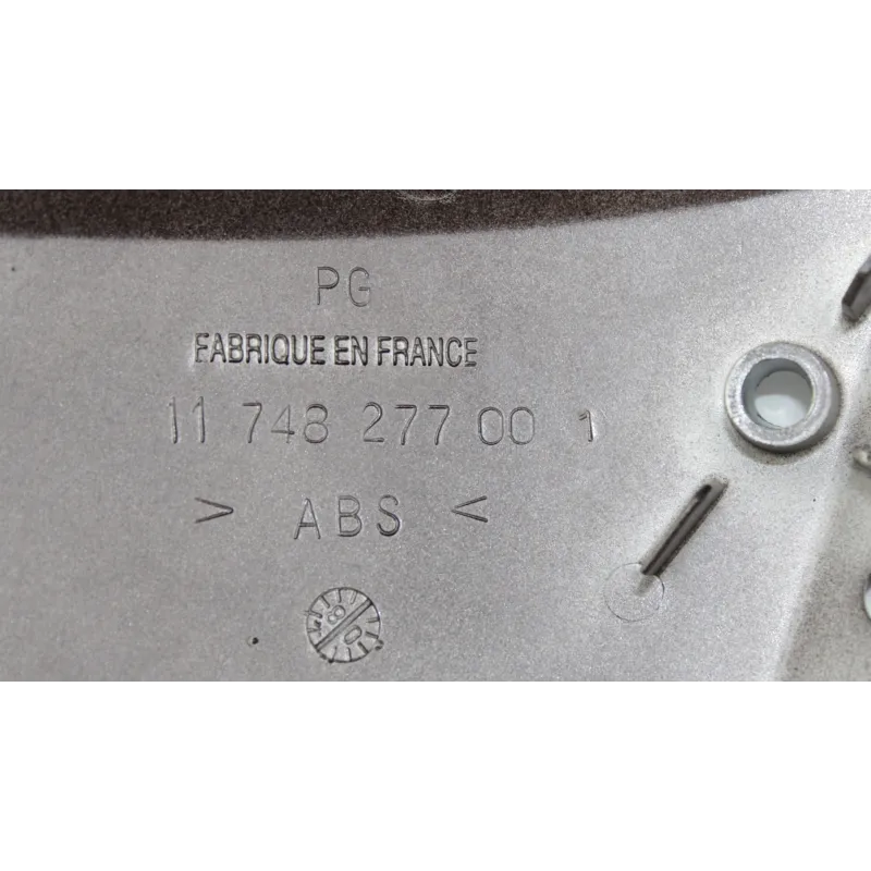 Cache flanc de carenage droit PEUGEOT TREKKER 50 2008 - 2014