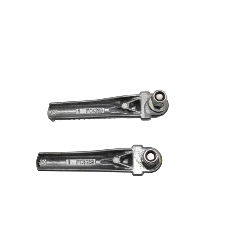 Repose pieds arriere droit PEUGEOT TREKKER 50 2008 - 2014