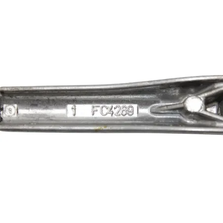 Repose pieds arriere droit PEUGEOT TREKKER 50 2008 - 2014