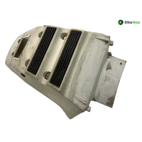 Garde boue arriere SUZUKI DR 650 R 1992-1993