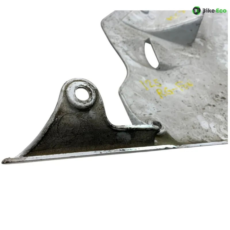 Cache flanc de carenage gauche SUZUKI RG 125 F 1992-1996 GAMMA