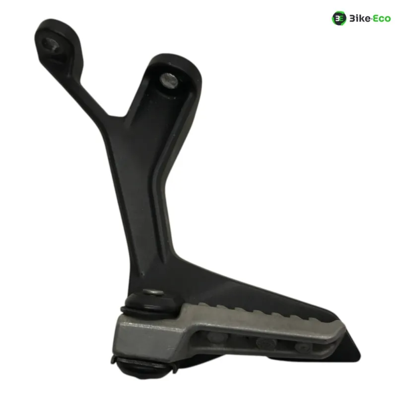 Platine et repose pieds arriere gauche KAWASAKI Z 400 2019-2023