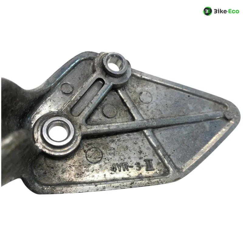 Platine avant droite YAMAHA FZS 600 2002-2003 FAZER