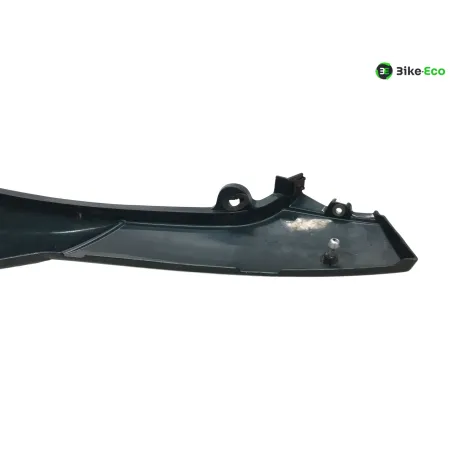 Cache carenage sous selle droit TRIUMPH TRIDENT 900 1993-1996