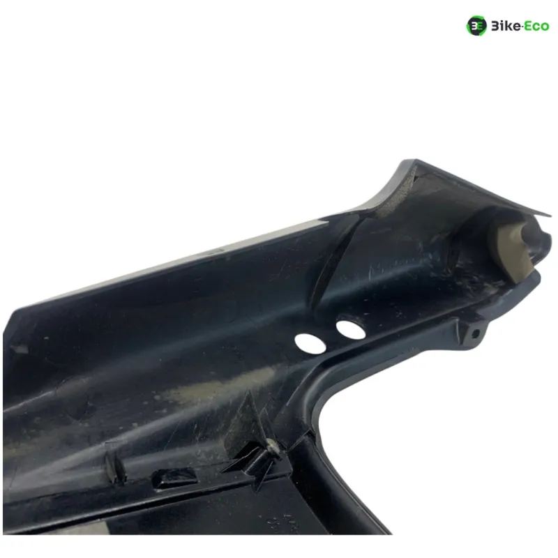 Cache carenage coque arriere YAMAHA FZS 600 2002-2003 FAZER