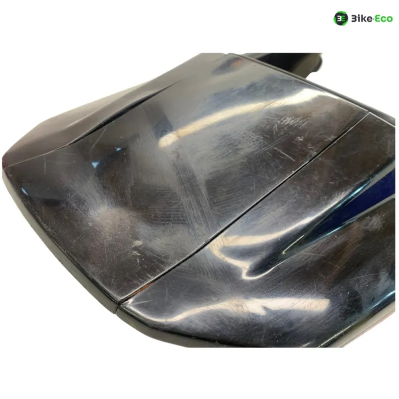 Cache carenage coque arriere YAMAHA FZS 600 2002-2003 FAZER