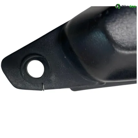 Cache carenage sous selle gauche YAMAHA FZS 600 2002-2003 FAZER