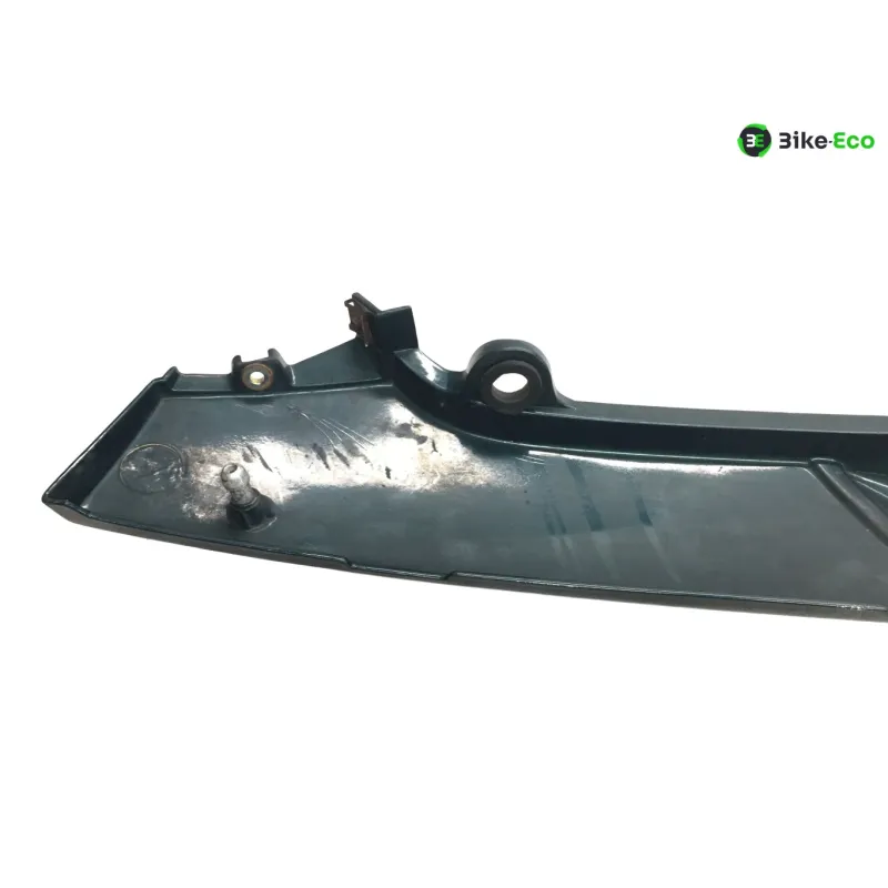 Cache carenage sous selle gauche TRIUMPH TRIDENT 900 1993-1996