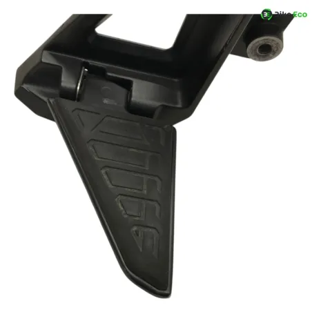Platine et repose pieds arriere gauche HONDA XADV 750 2021-2024