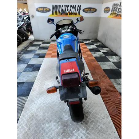 YAMAHA FZR 400