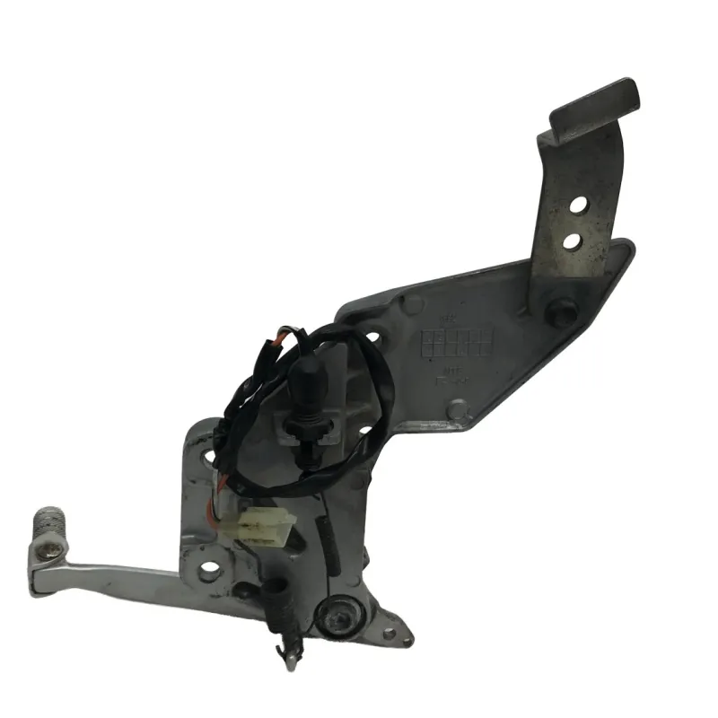 Platine avant droite SUZUKI SV 650 N 2007-2010