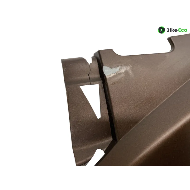Cache carenage coque arriere gauche KYMCO AK 550 2017-2020