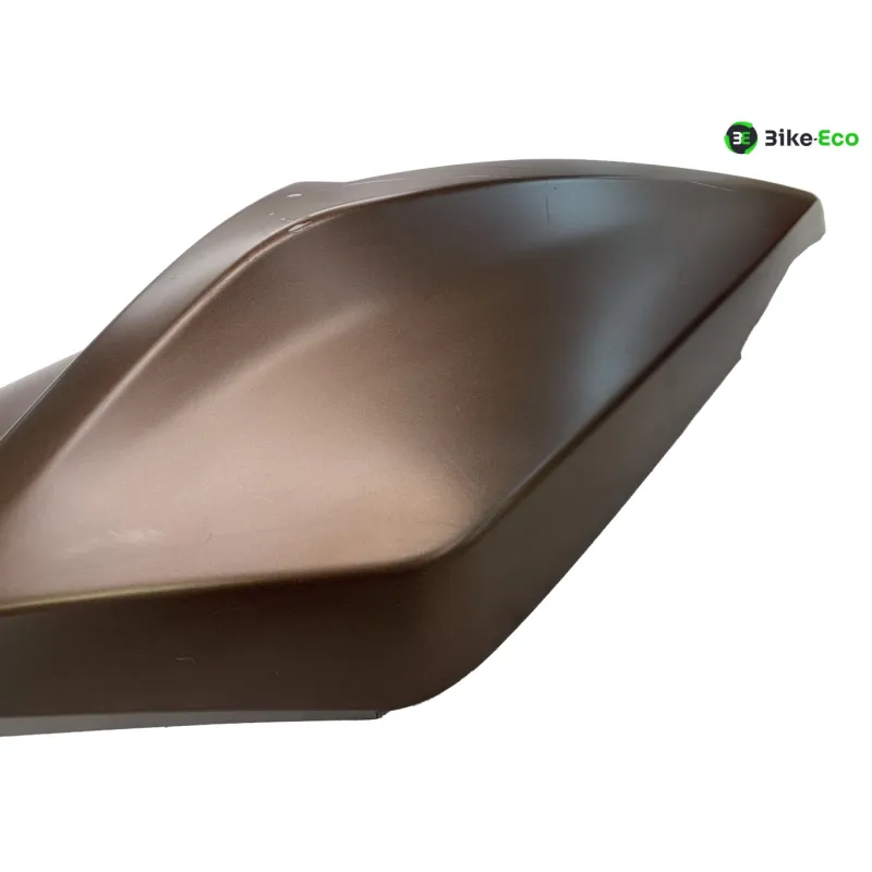 Cache carenage coque arriere gauche KYMCO AK 550 2017-2020