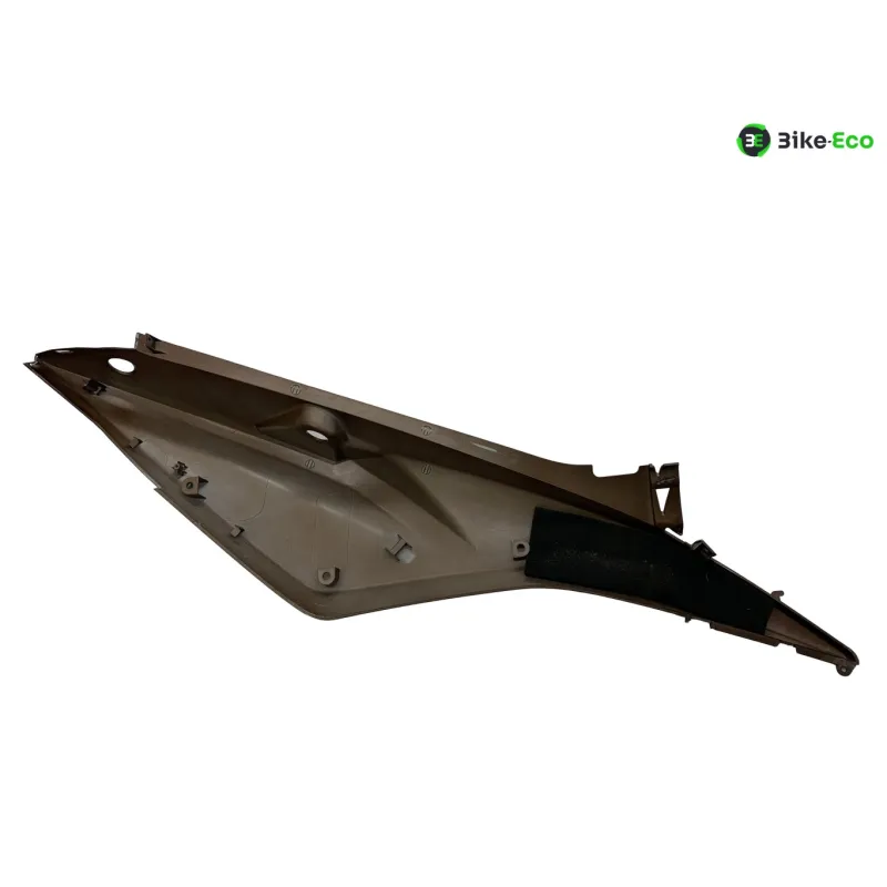 Cache carenage coque arriere gauche KYMCO AK 550 2017-2020