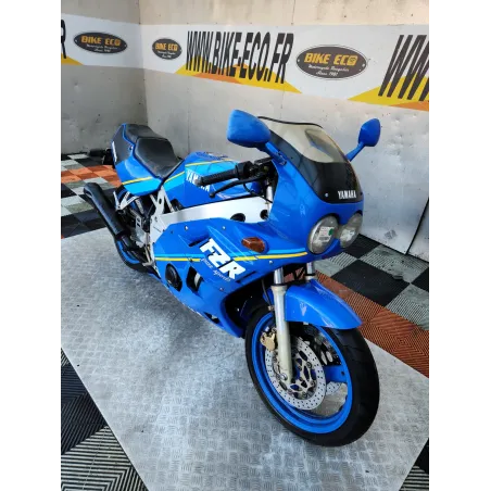 YAMAHA FZR 400