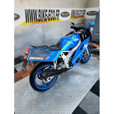 YAMAHA FZR 400