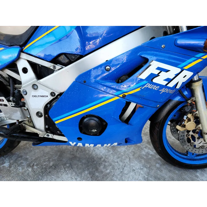 YAMAHA FZR 400