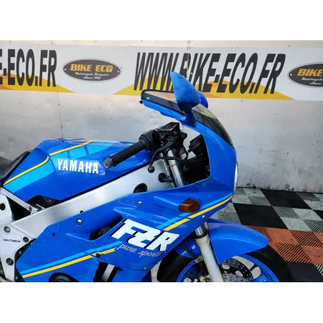 YAMAHA FZR 400