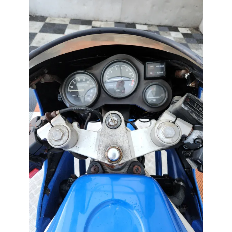 YAMAHA FZR 400