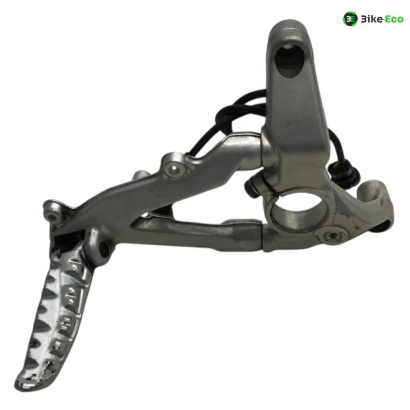 Platine avant droite DUCATI PANIGALE 1199 S 2012