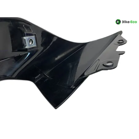 Cache carenage coque arriere gauche YAMAHA YZF 700 2022-2024 R7