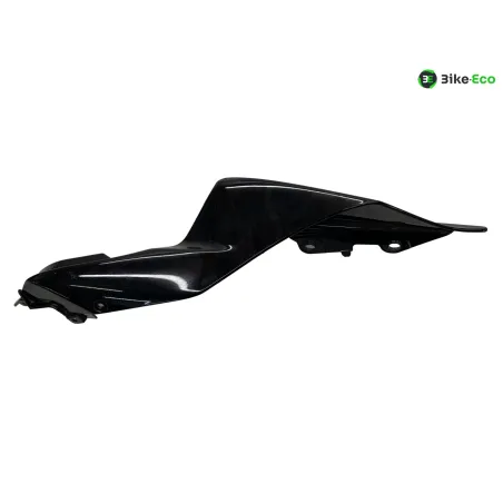 Cache carenage coque arriere gauche YAMAHA YZF 700 2022-2024 R7
