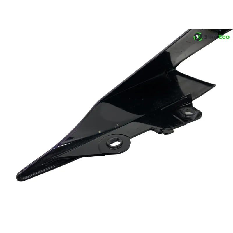 Cache carenage coque arriere droit YAMAHA YZF 700 2022-2024 R7
