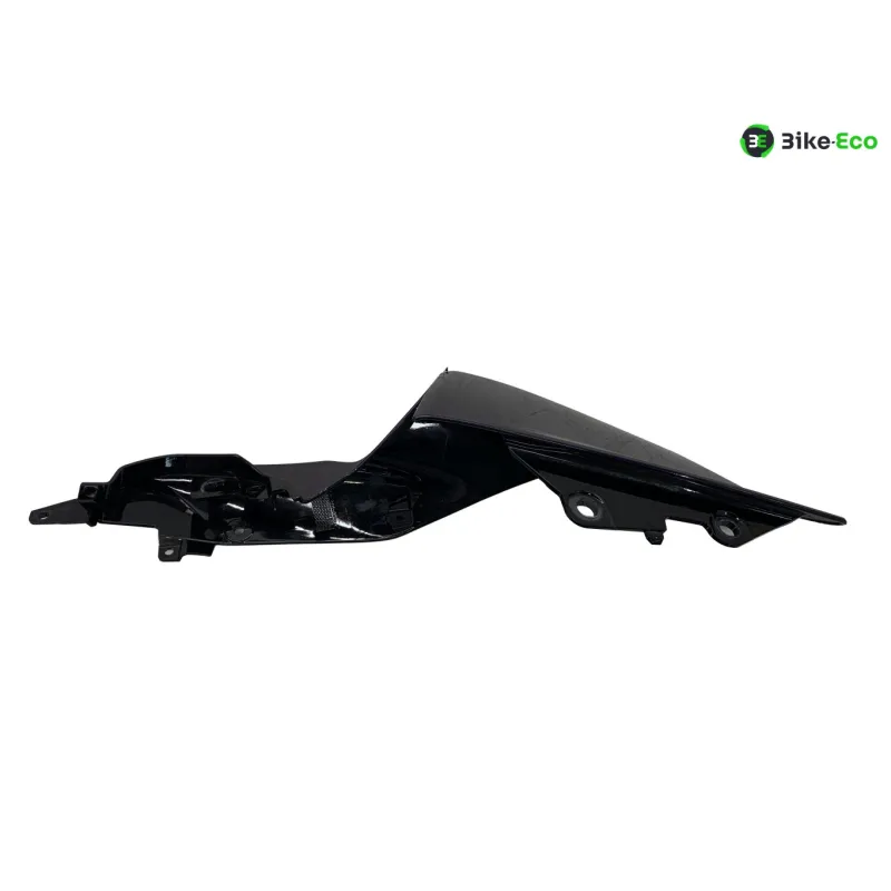 Cache carenage coque arriere droit YAMAHA YZF 700 2022-2024 R7