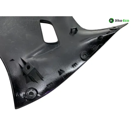 Cache flanc de carenage gauche YAMAHA YZF 700 2022-2024 R7