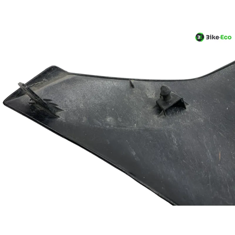 Cache flanc de carenage gauche YAMAHA YZF 700 2022-2024 R7