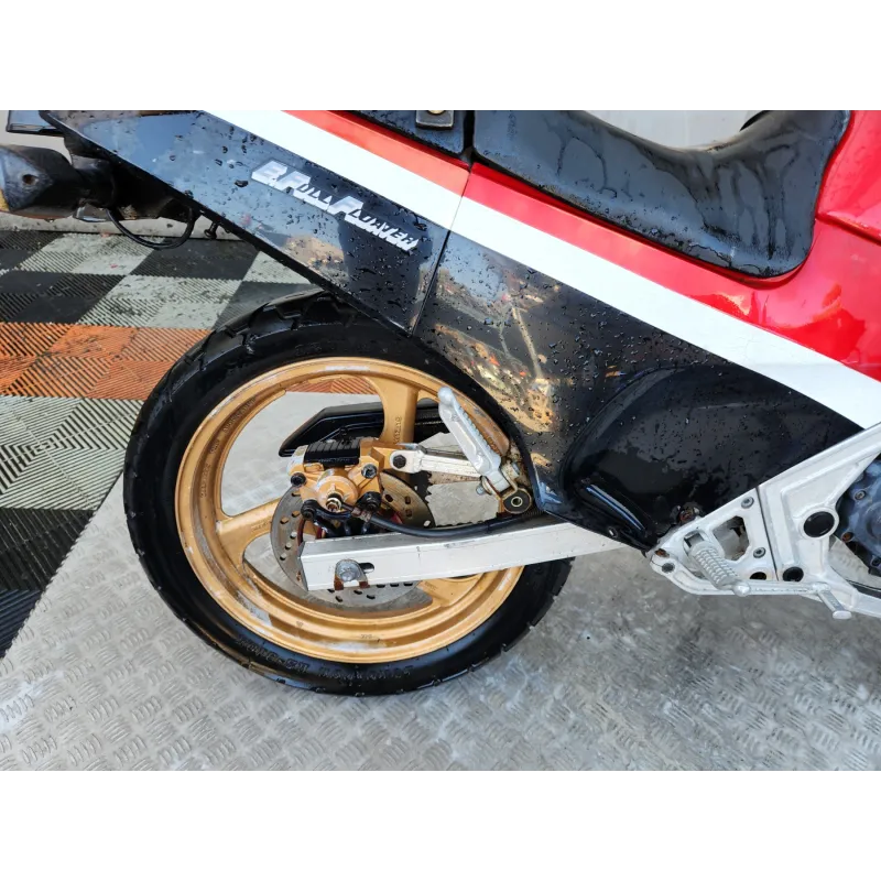 SUZUKI RG 250