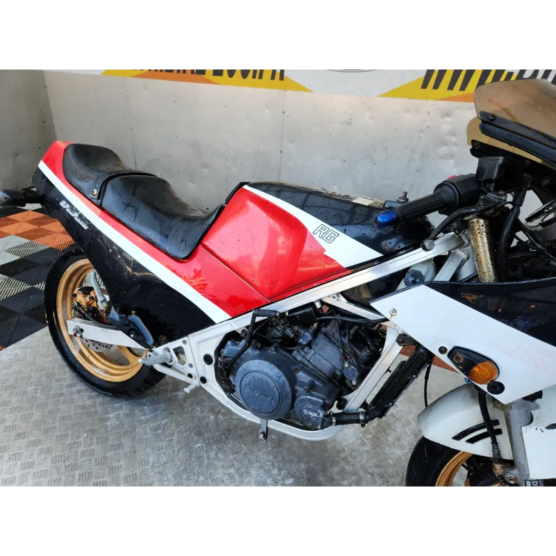 SUZUKI RG 250