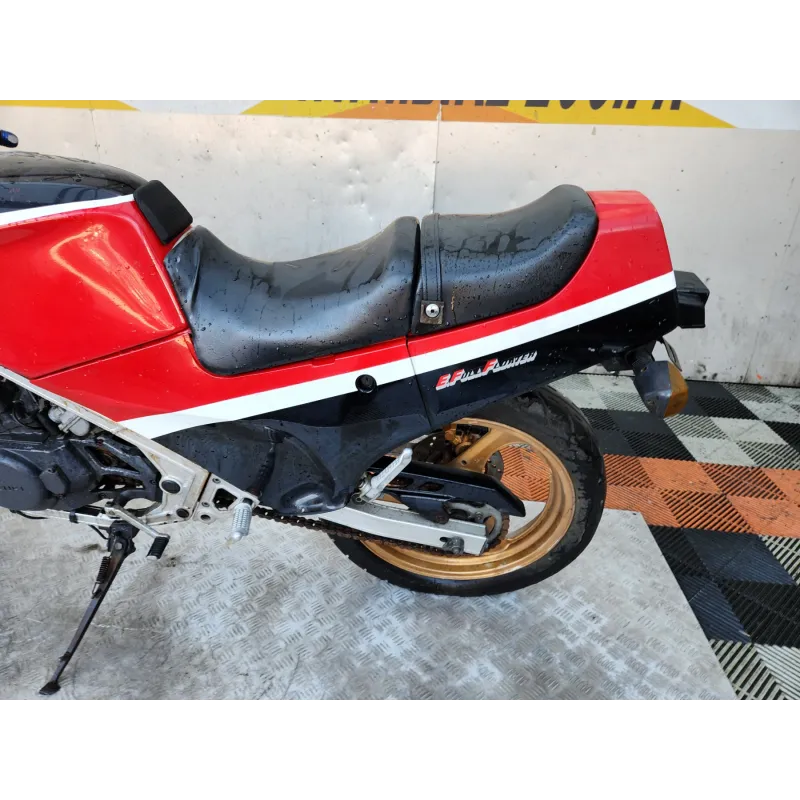 SUZUKI RG 250