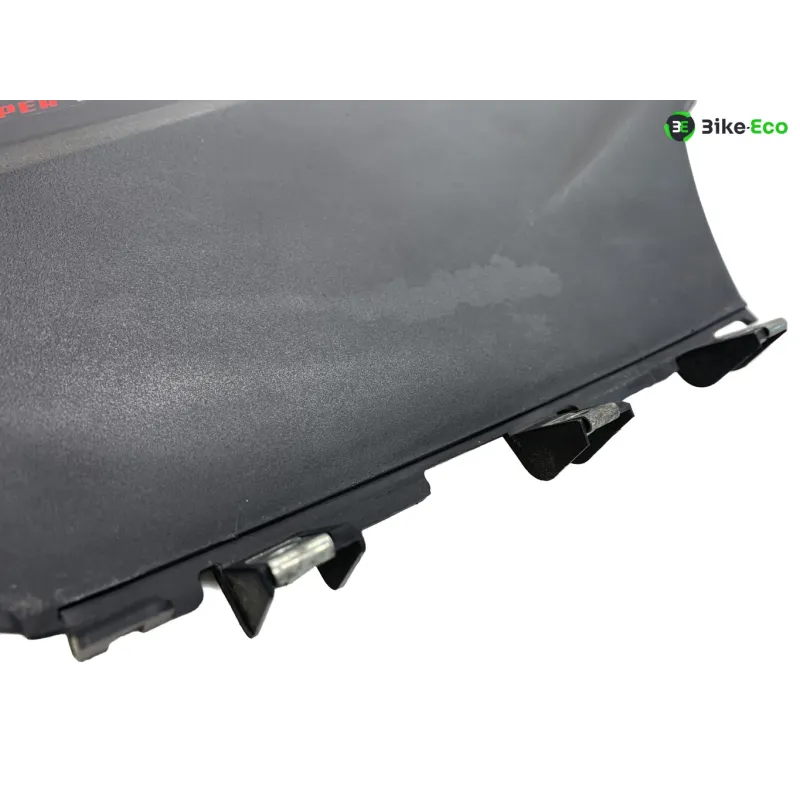 Cache lateral gauche KYMCO AK 550 2017-2020
