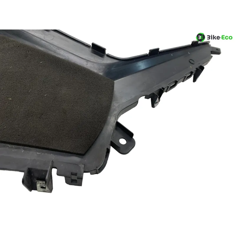 Cache lateral gauche KYMCO AK 550 2017-2020