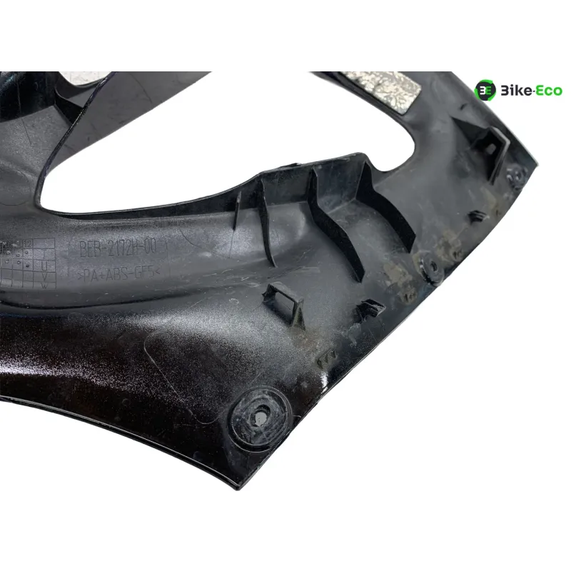 Cache flanc de carenage droit YAMAHA YZF 700 2022-2024 R7