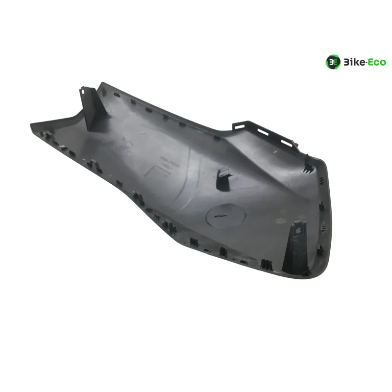 cache carenage face avant droit YAMAHA YPR 125 2023-2024 XMAX