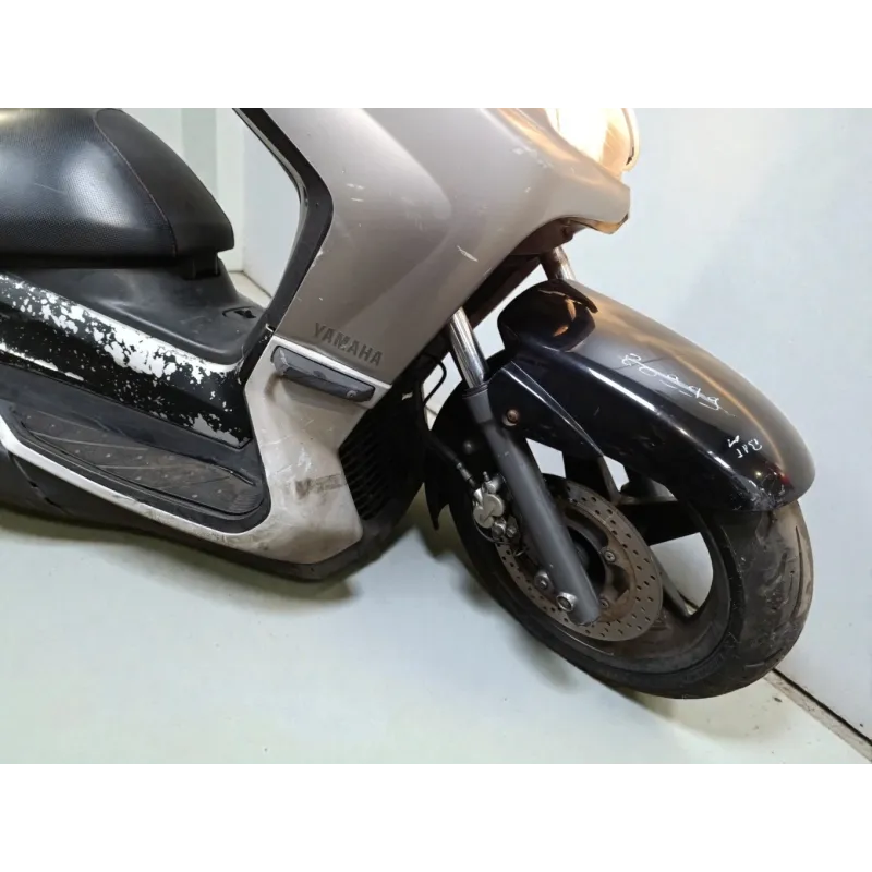 YAMAHA XMAX 125