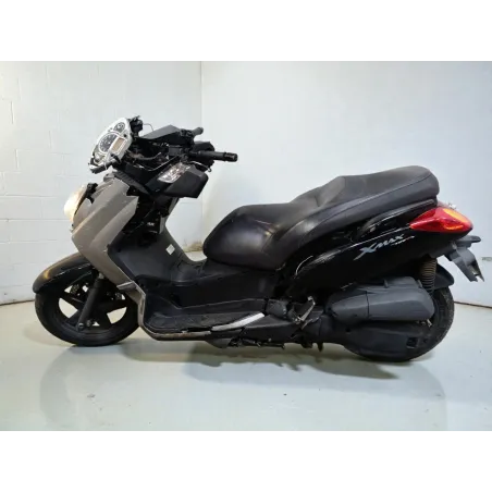 YAMAHA XMAX 125
