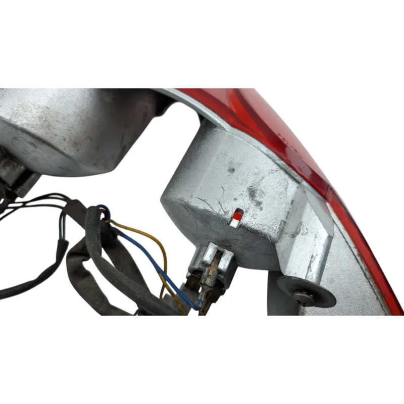Feu arriere APRILIA SPORTCITY 125 2004 - 2008