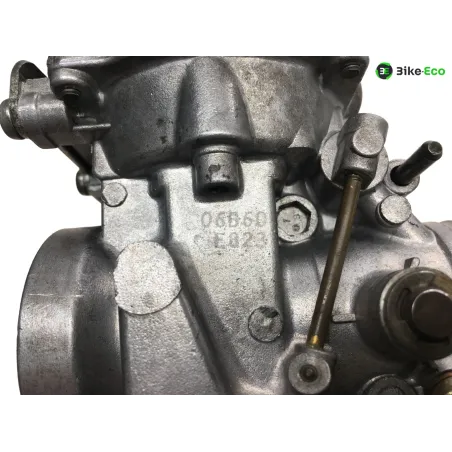 Rampe de carburateur SUZUKI GSXR 1100 1986-1988