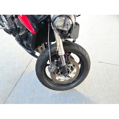 TRIUMPH STREET TRIPLE 660