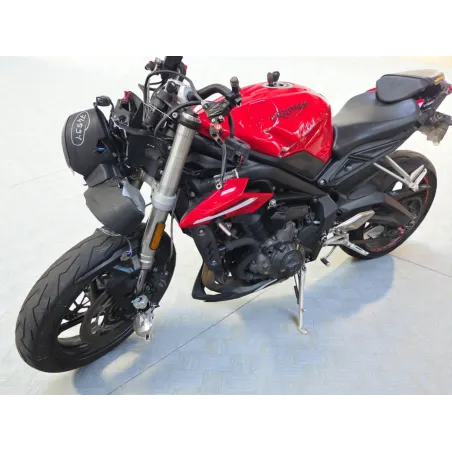 TRIUMPH STREET TRIPLE 660