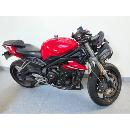 TRIUMPH STREET TRIPLE 660
