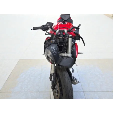TRIUMPH STREET TRIPLE 660